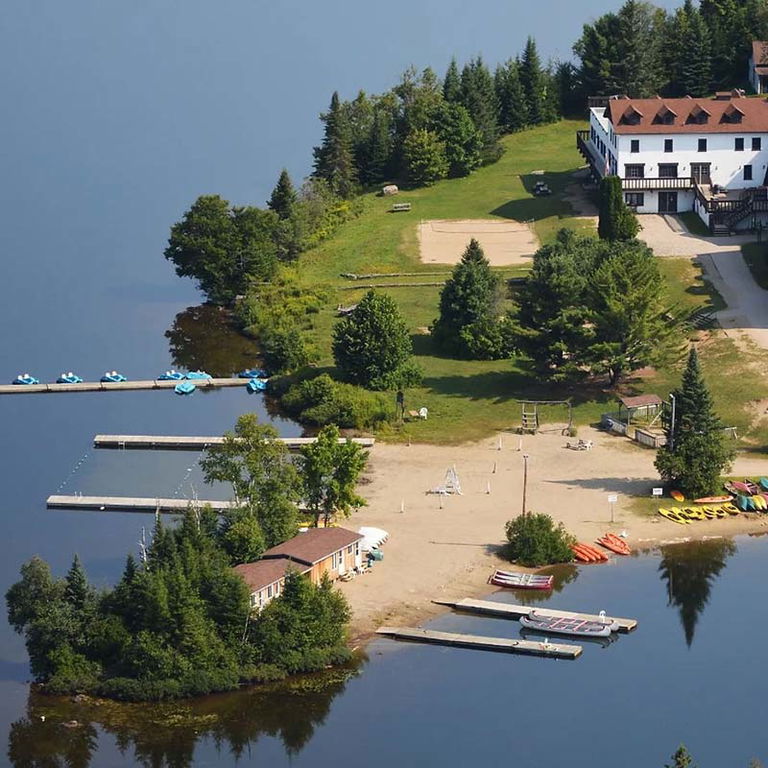 BASE DE PLEIN AIR LE P’TIT BONHEUR DE SABLON